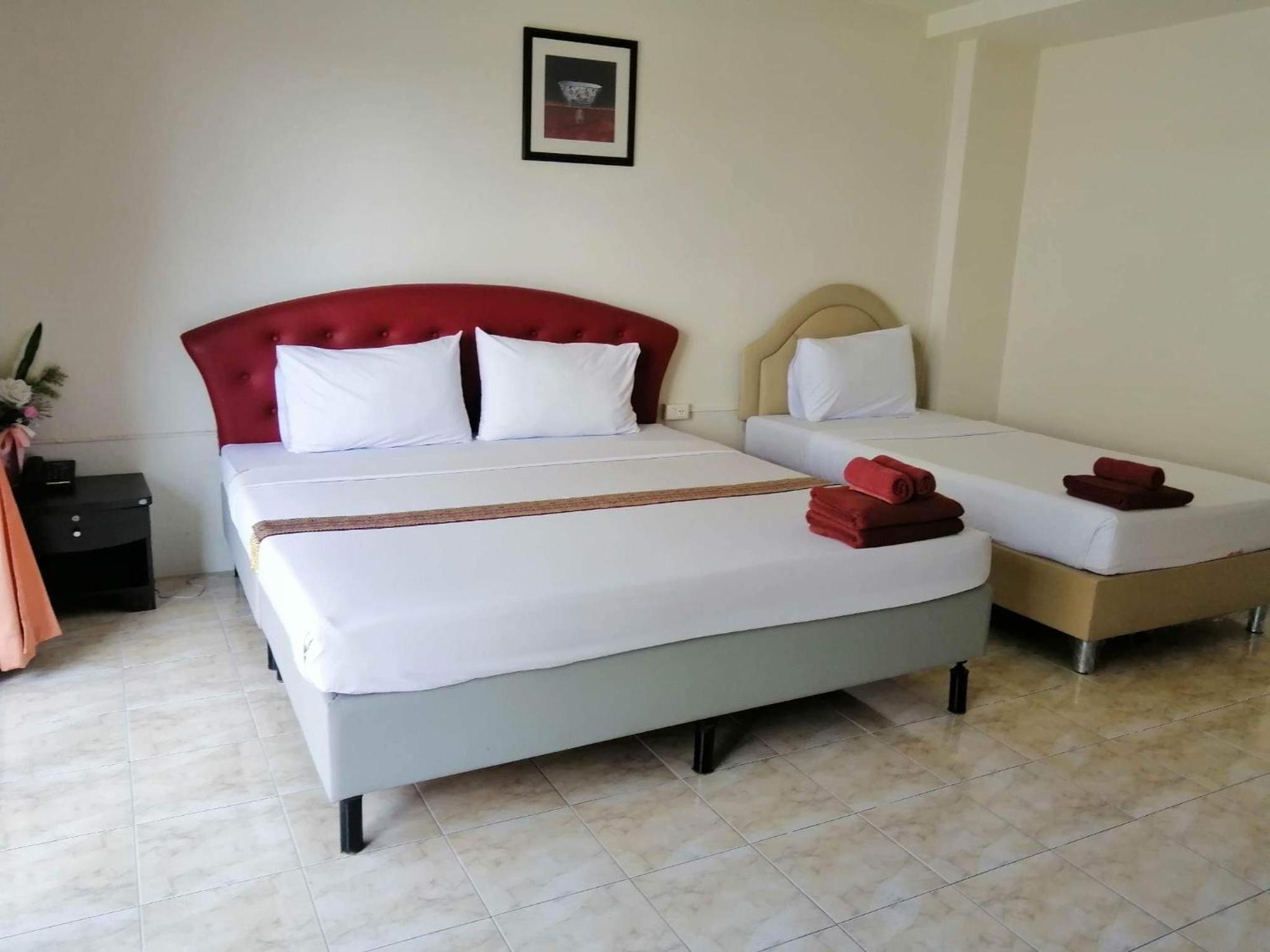 Pearl Place Hotel Hat Yai Exterior photo